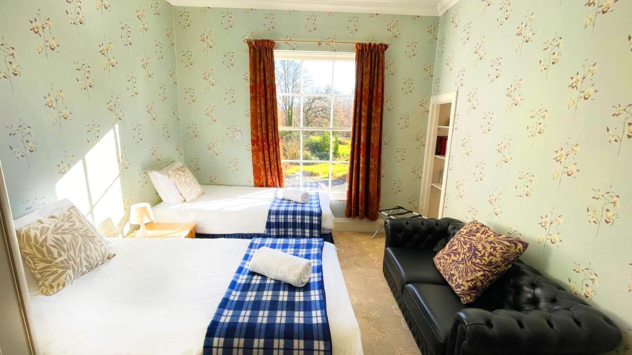 Kirkhill Estate Rooms Gorebridge Eksteriør bilde